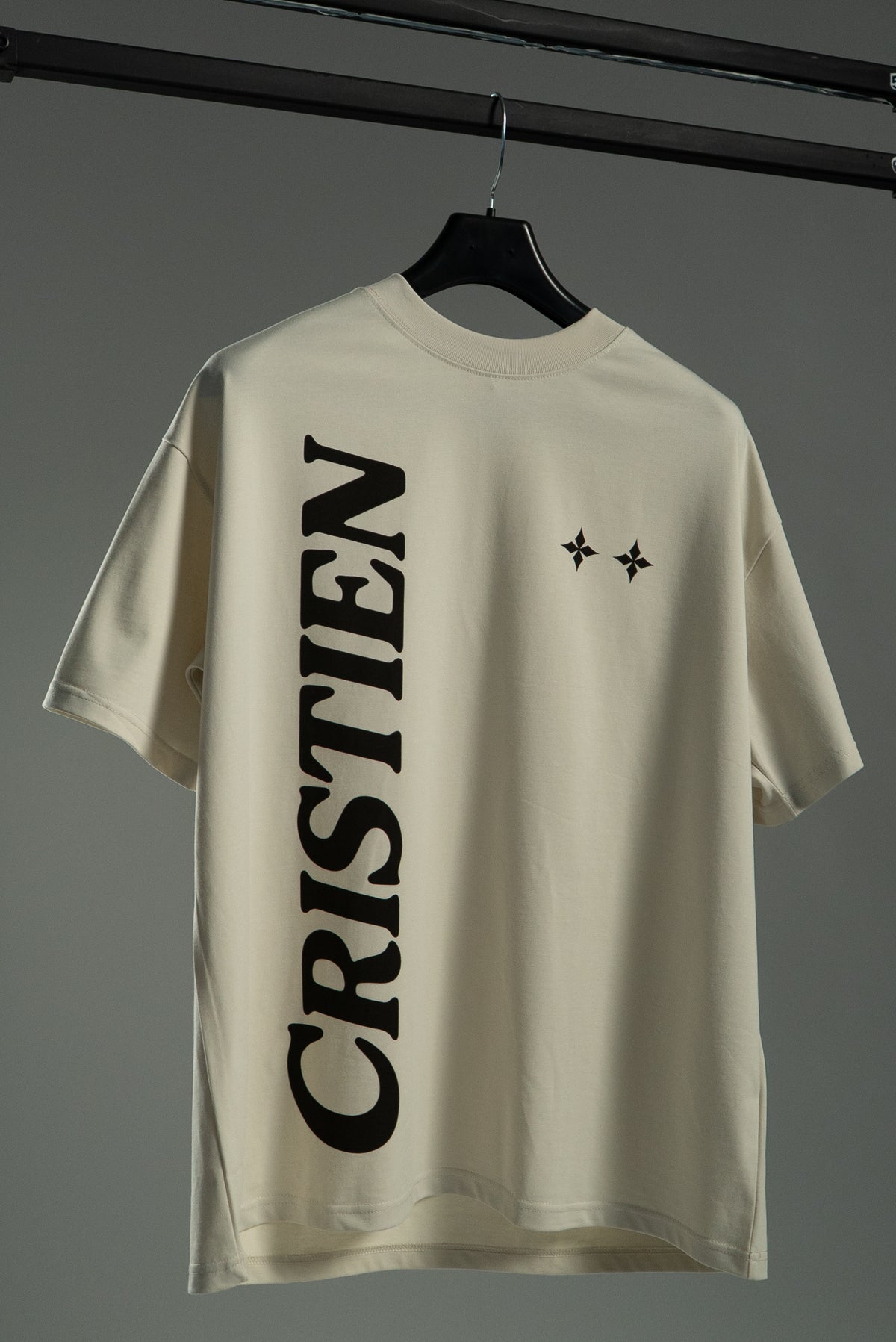 Playera off white // La Promesa
