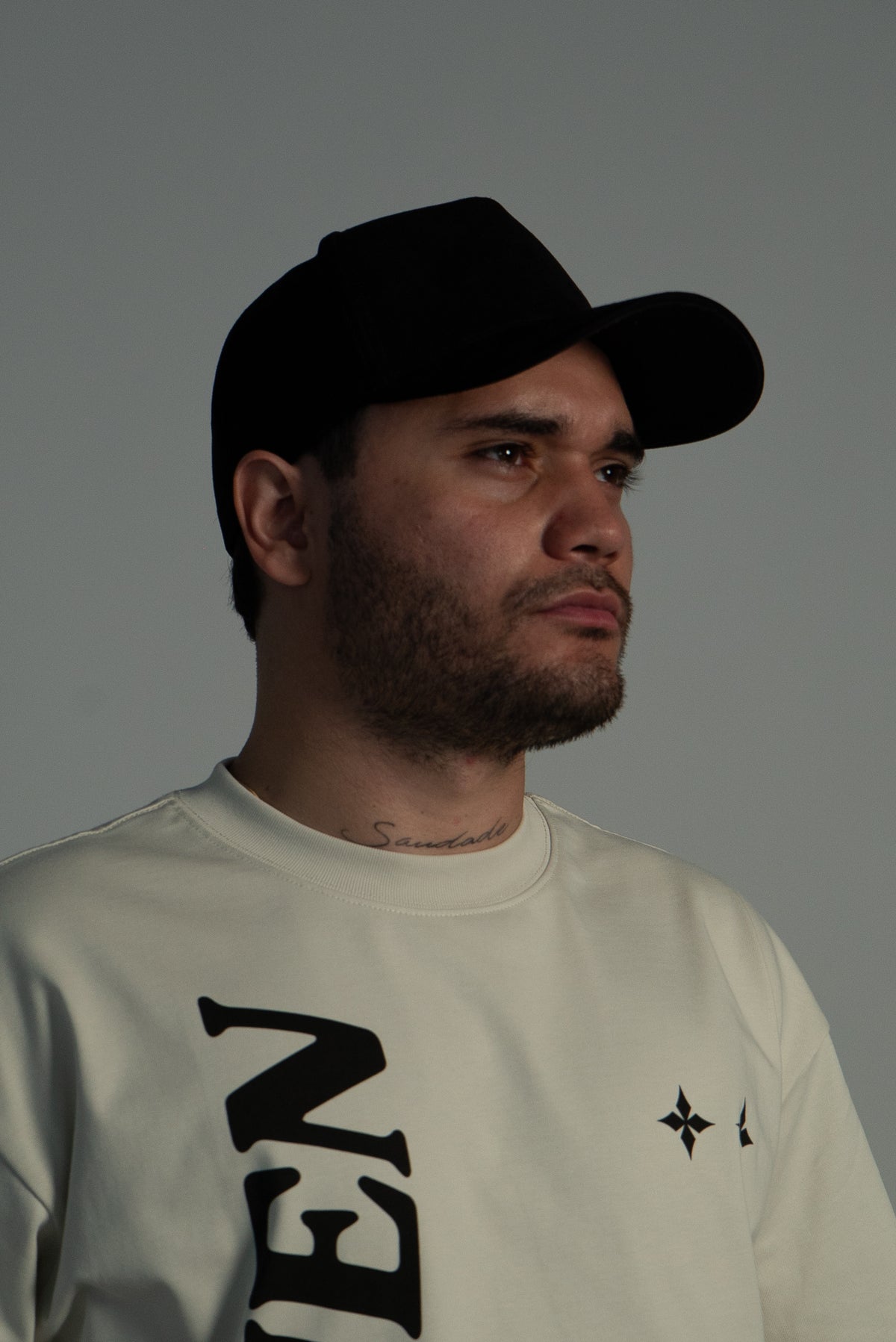 Playera off white // La Promesa